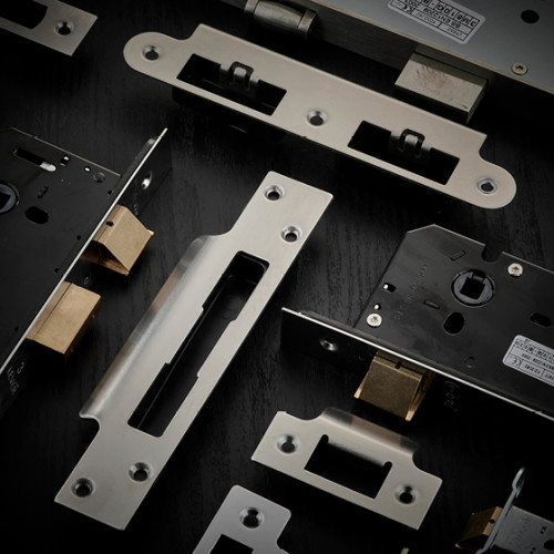 Bolts & Latches