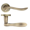 Lincoln lever on round rose